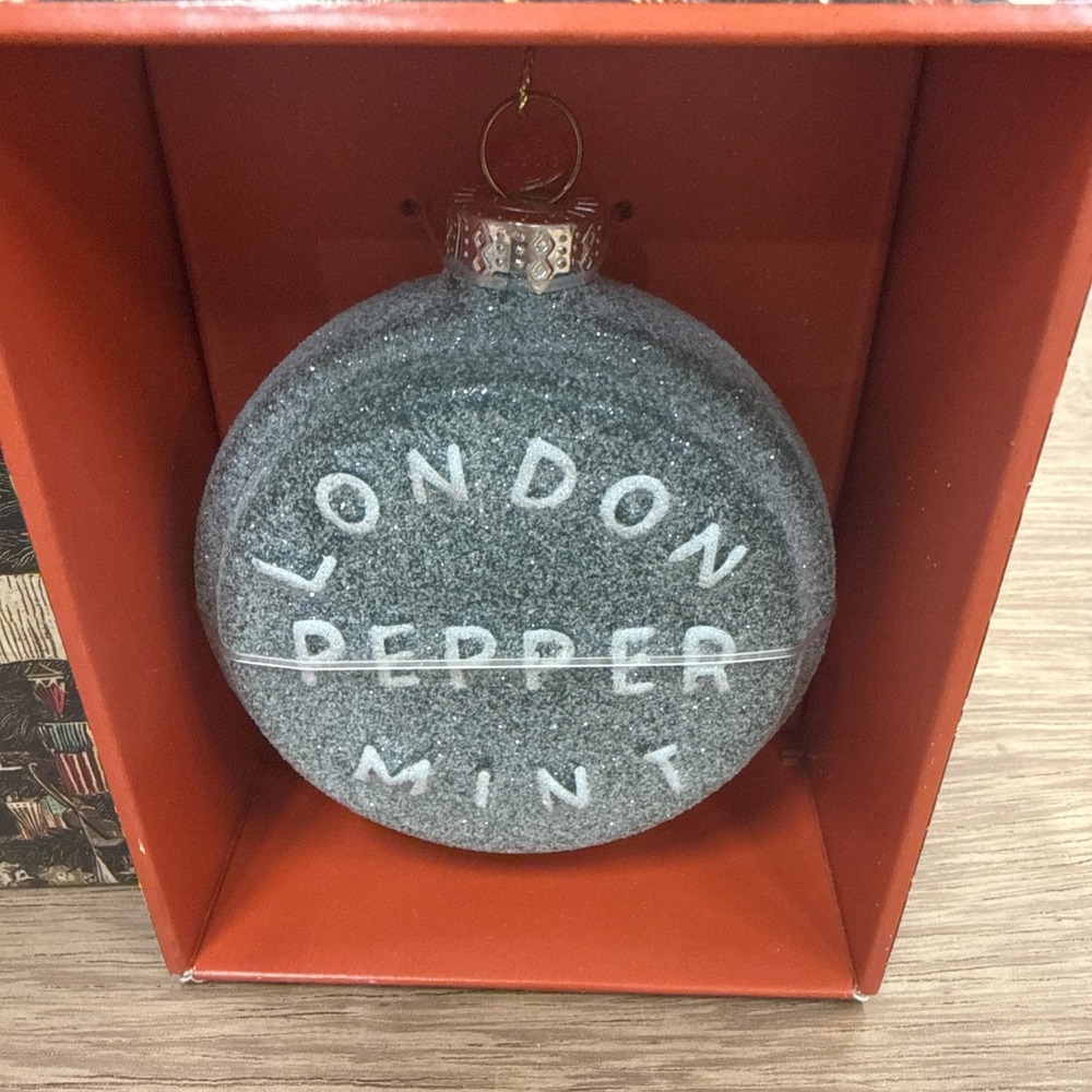 John Derian For Target London Peppermint Candy Glass Ornament LTD ED BRAND NEW. - Picture 3 of 4